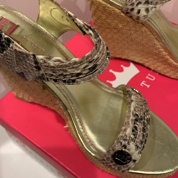 NWB 👑 Elaine Turner Kelcie Leather Raffia Wedge Platform Sandal Tan Gold Black - Picture 13 of 15